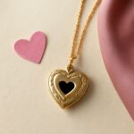 locket size photos and locket pictures